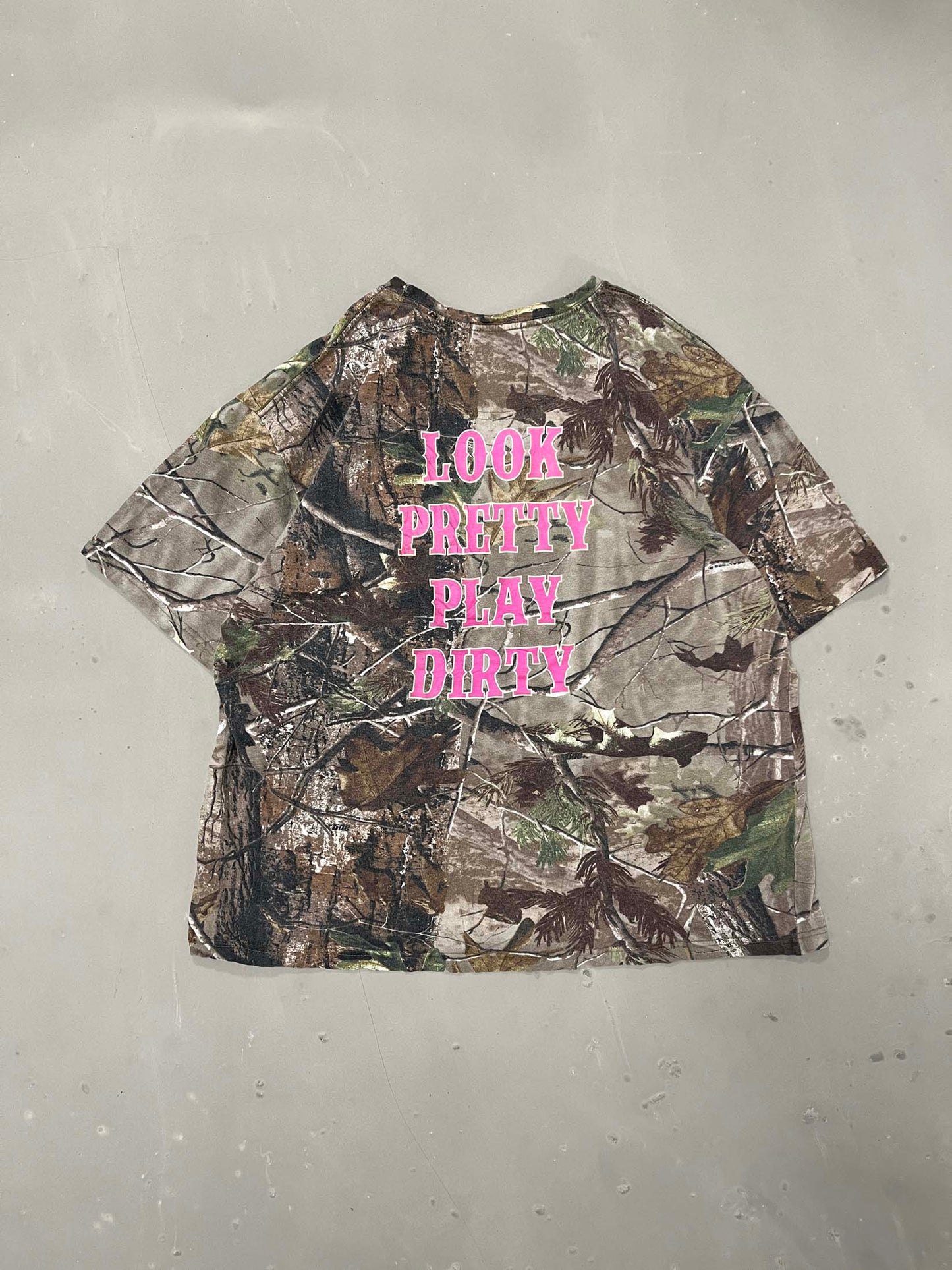 Vintage Realtree Country Barbie t-shirt - L