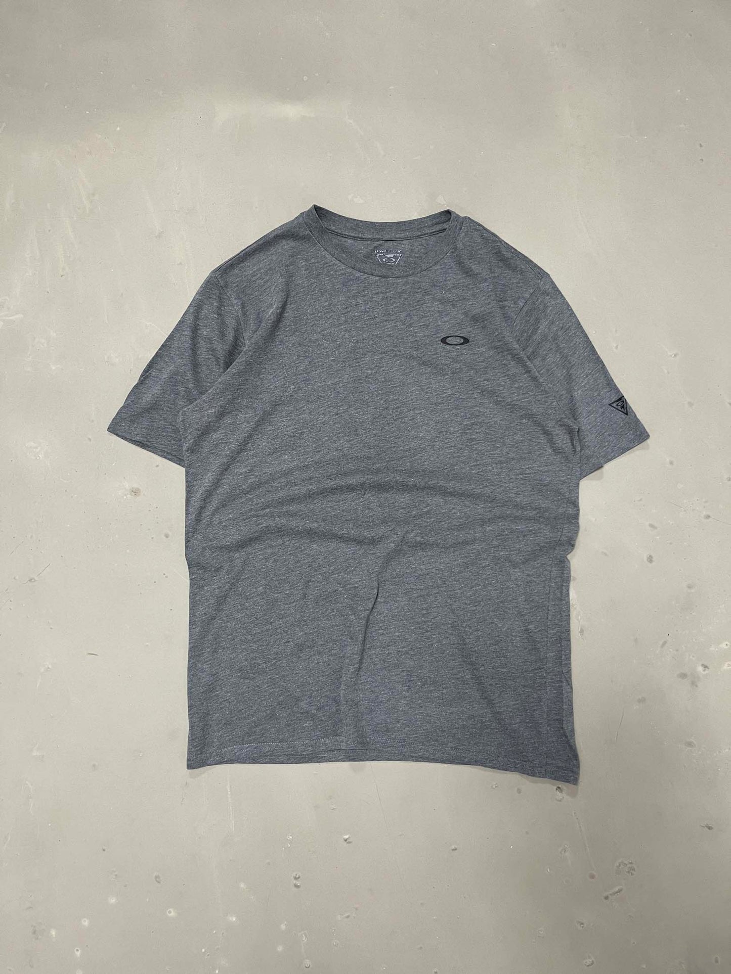 Vintage Oakley t-shirt - M